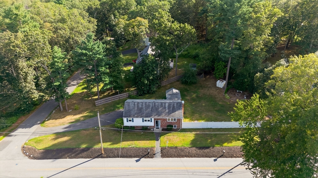 27 High St