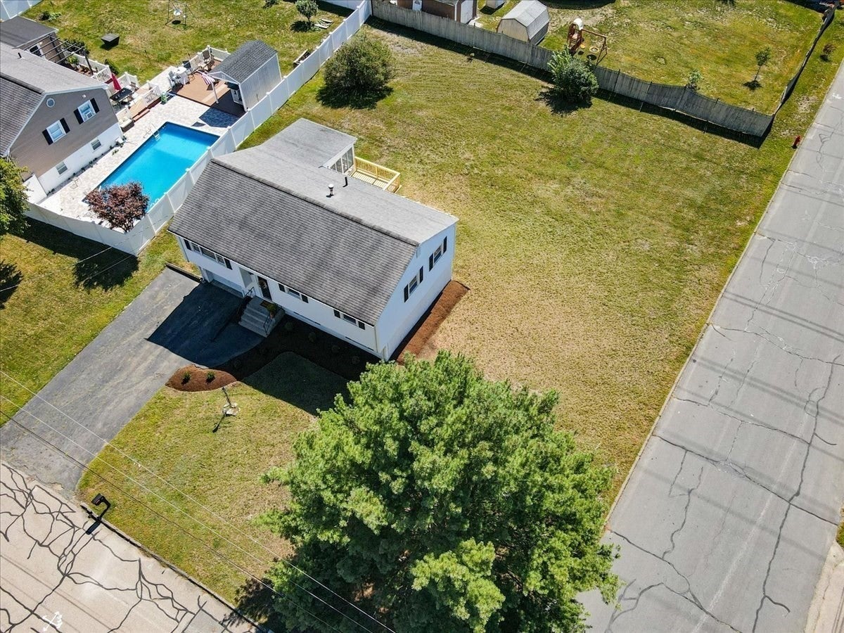5 Moreau St, Stoughton, MA Photo #38