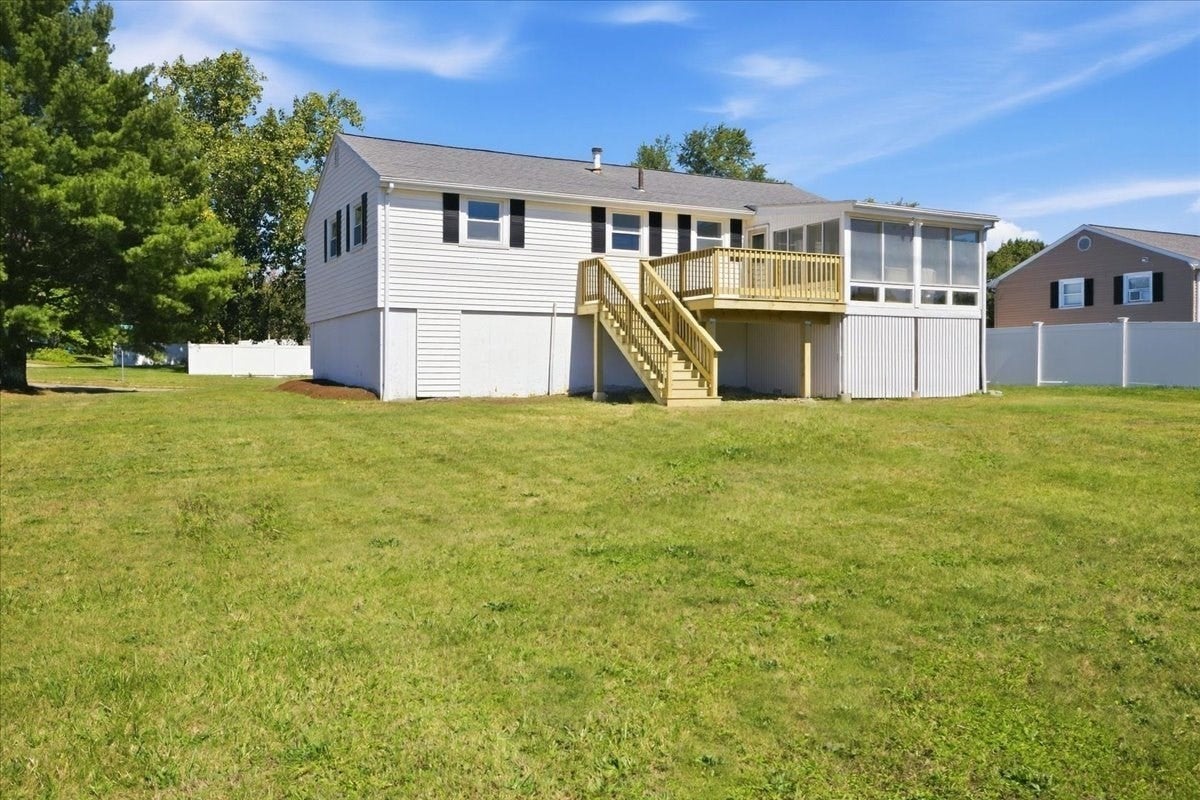 5 Moreau St, Stoughton, MA Photo #36