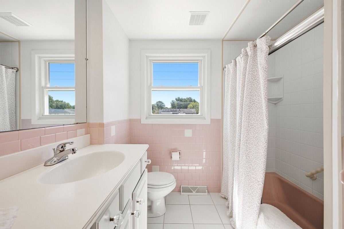 5 Moreau St, Stoughton, MA Photo #18