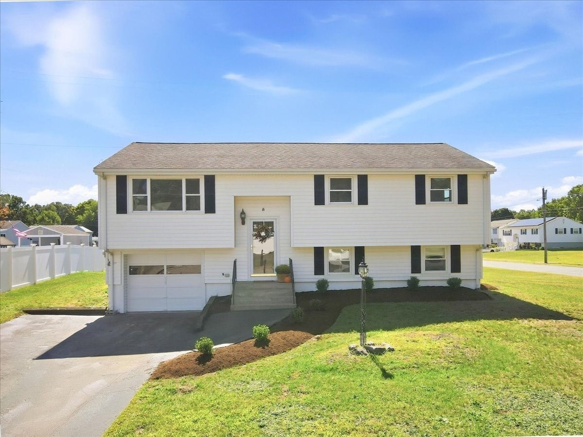 5 Moreau St, Stoughton, MA Photo #1