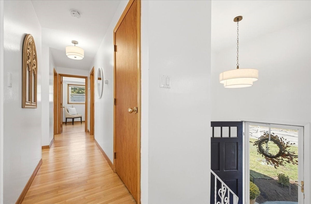 5 Moreau St, Stoughton, MA Photo #16