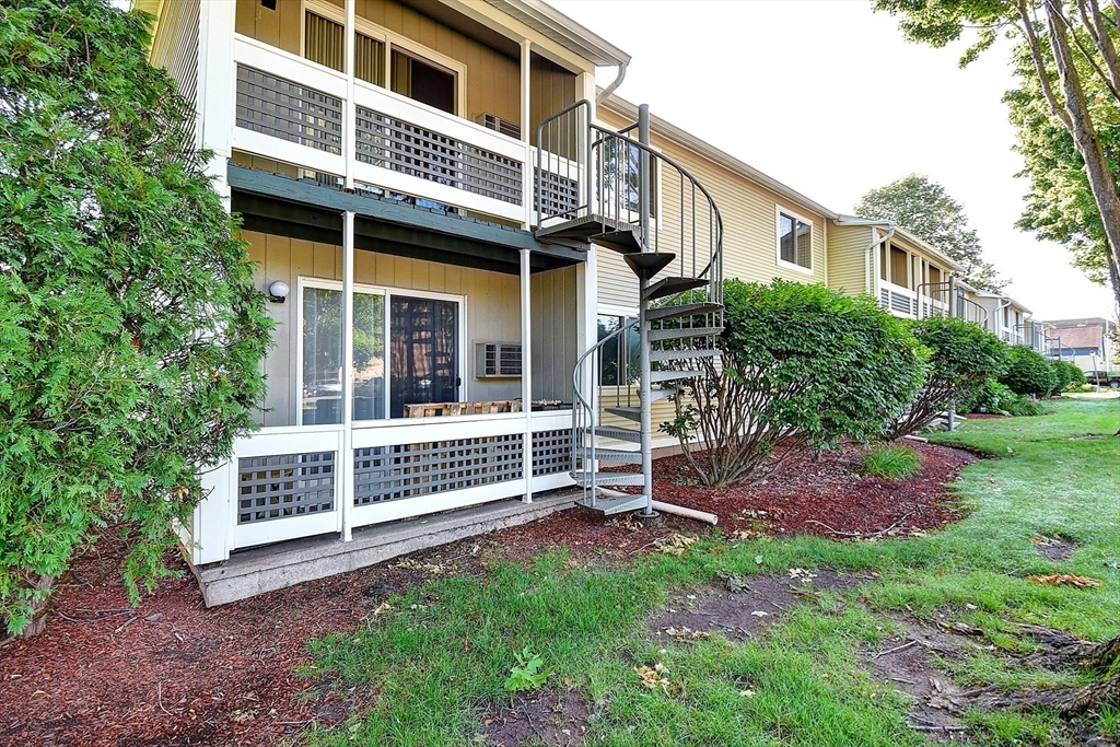 14 Arbor Way B