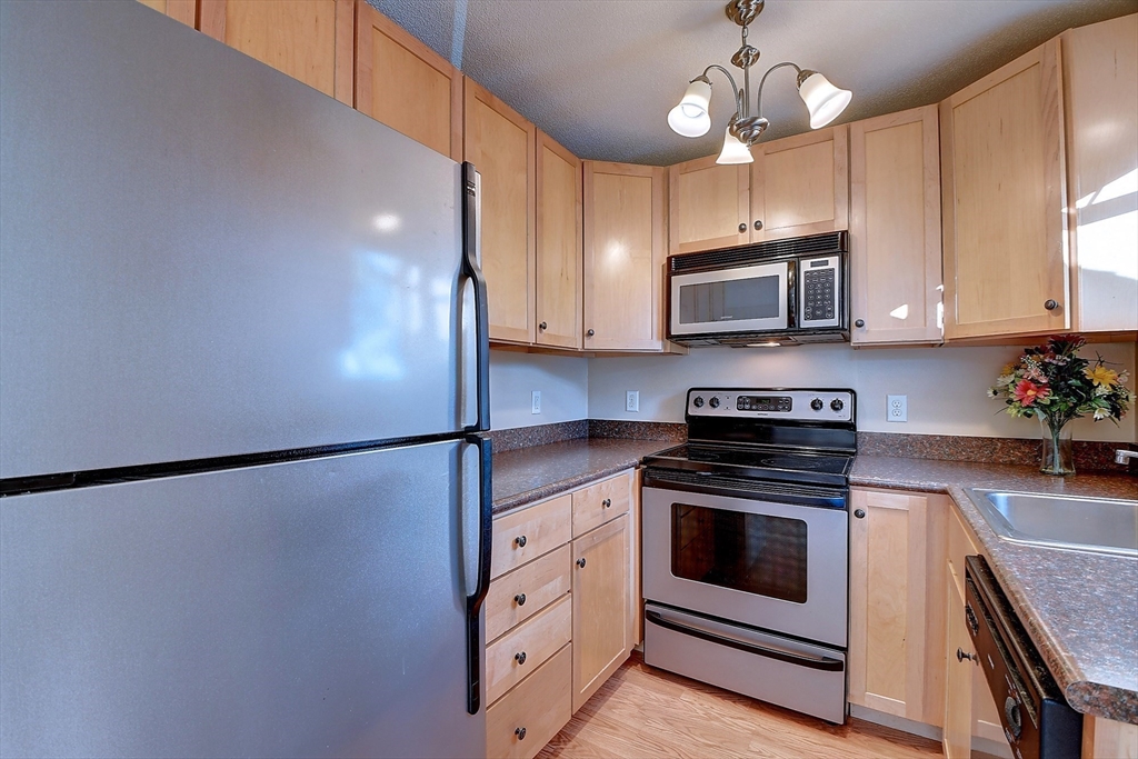 14 Arbor Way B