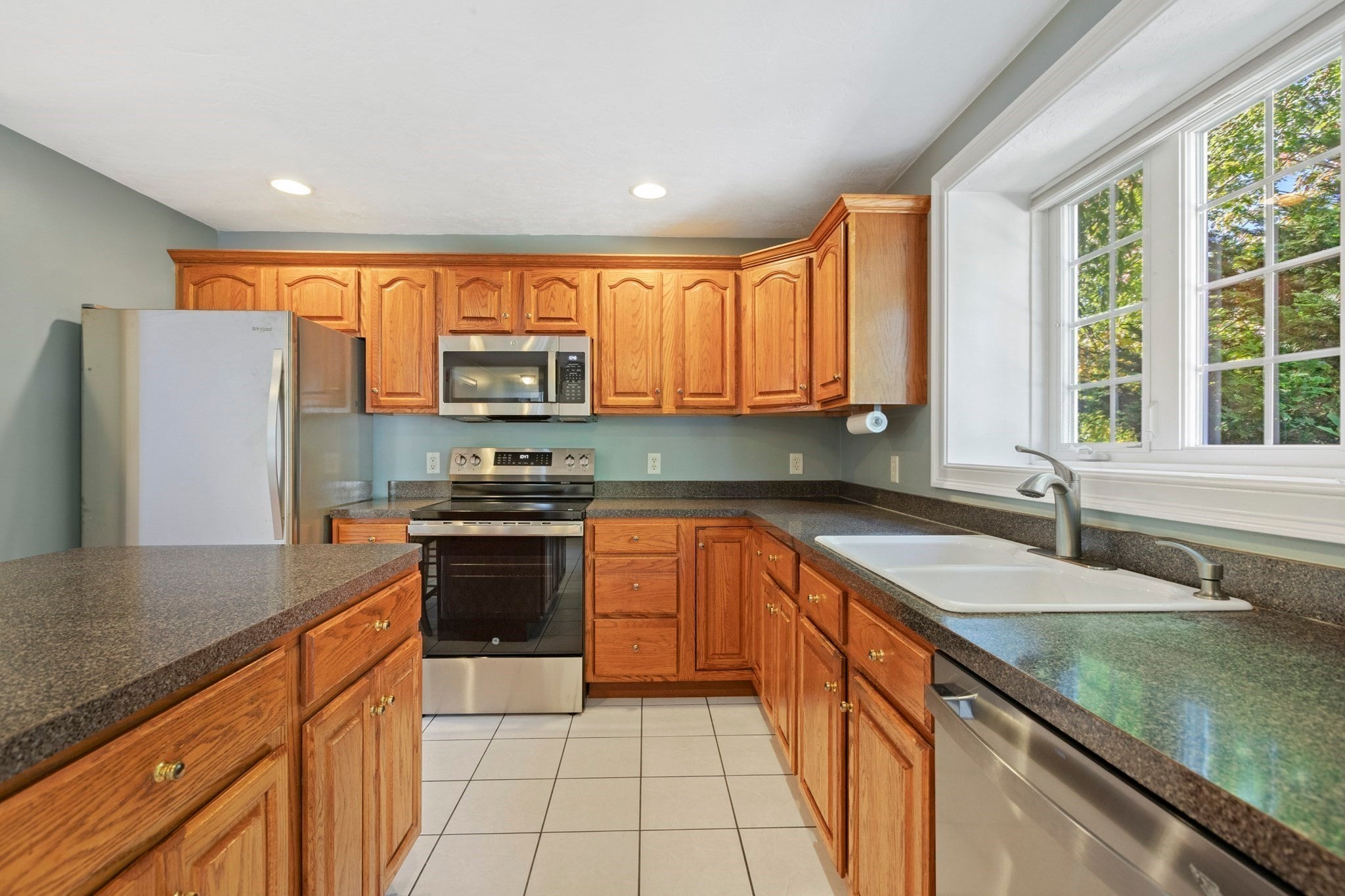 3 Brunelle Dr, Rutland, MA Photo #8