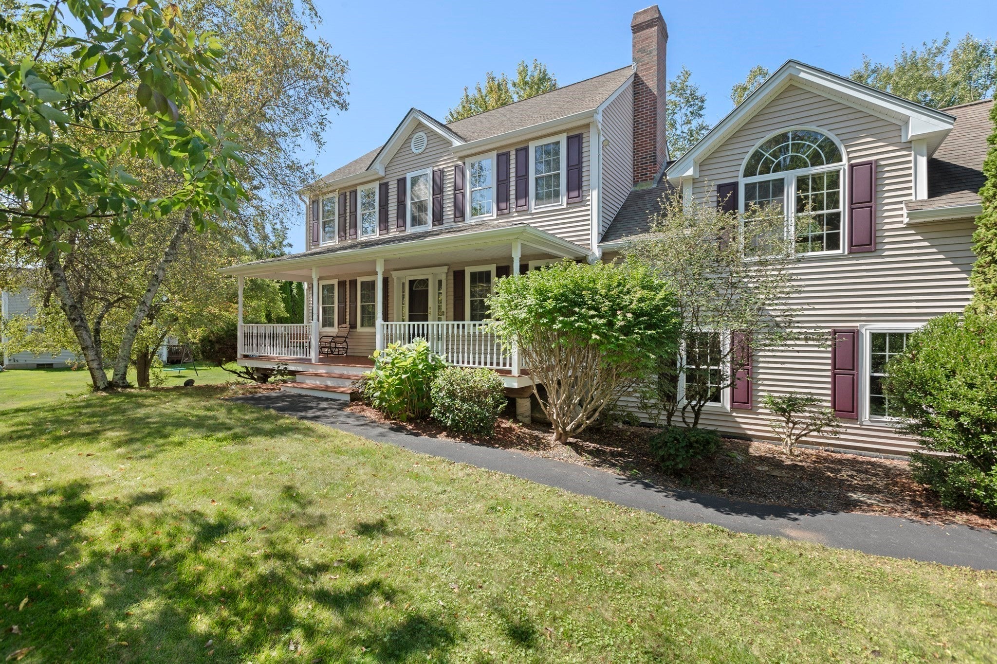 3 Brunelle Dr, Rutland, MA Photo #2