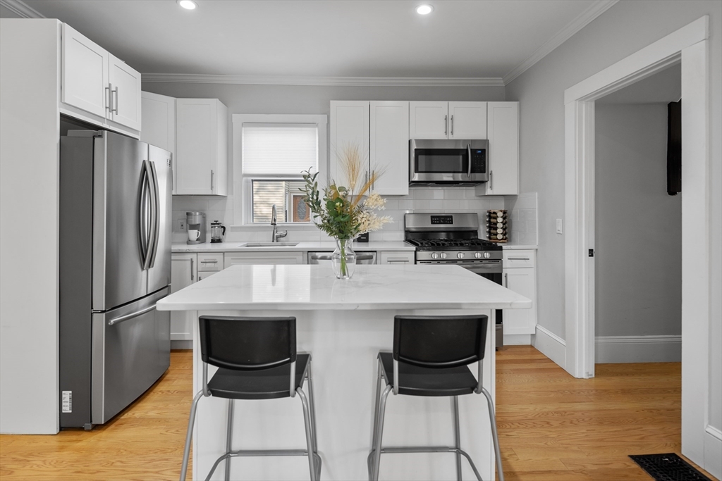 14 Everett ST #14-1, Medford, MA Photo #12