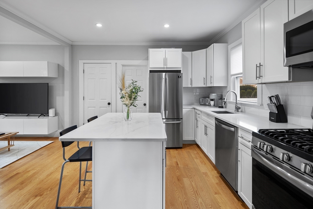 14 Everett ST #14-1, Medford, MA Photo #7