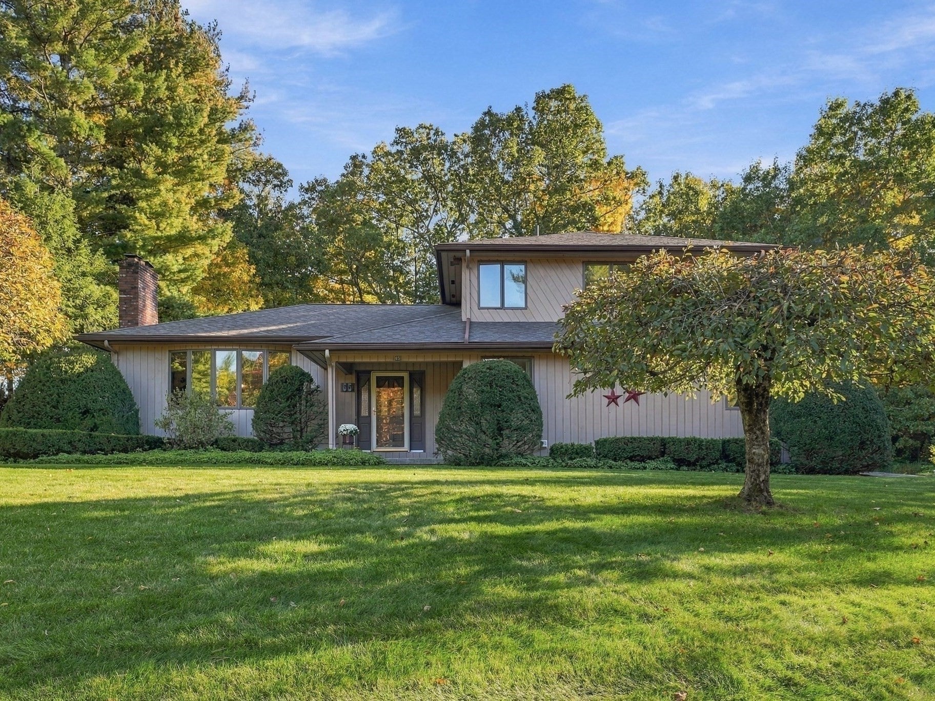 65 Meadowlark Circle, Ludlow, MA Photo #1