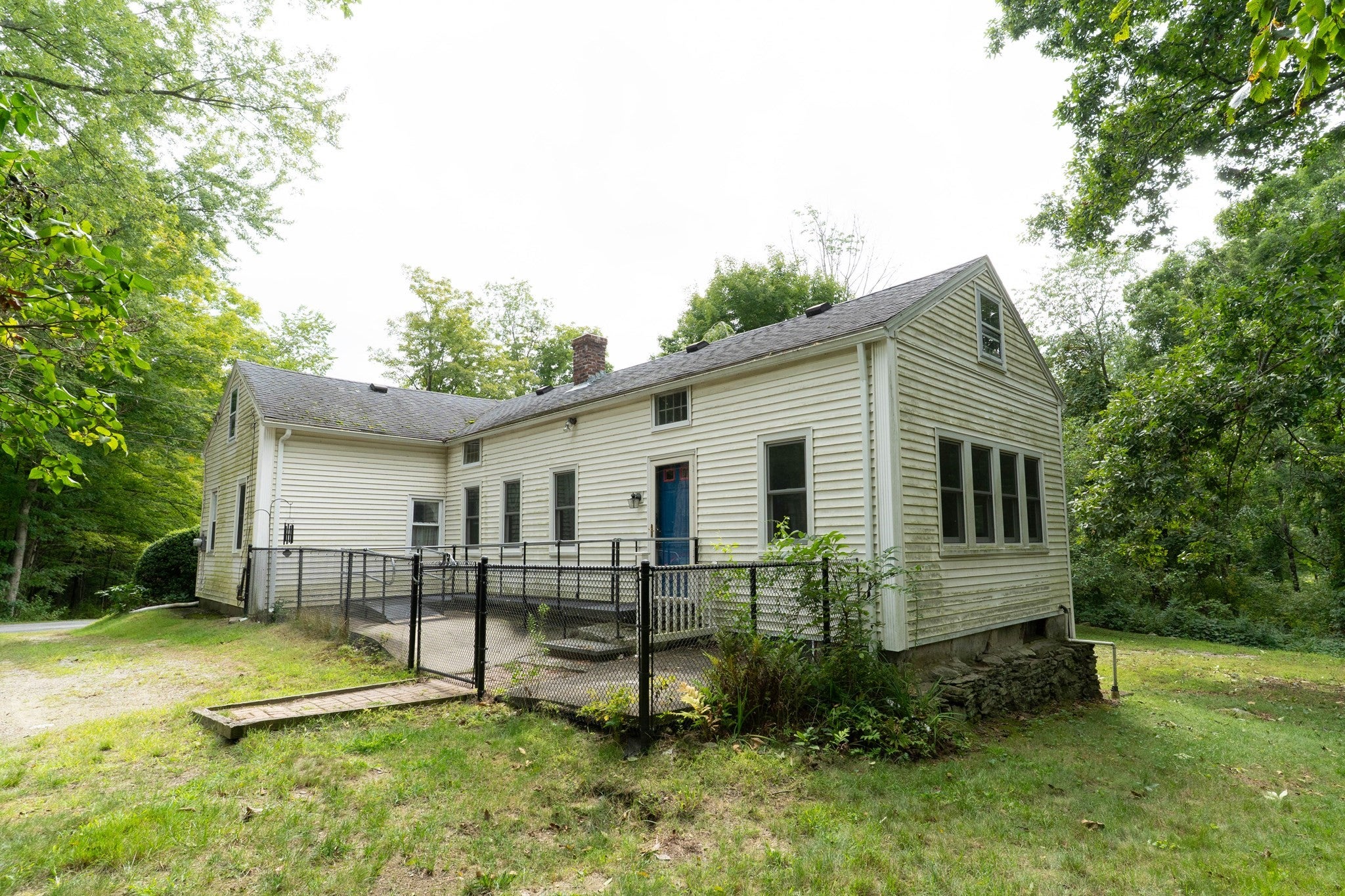 7 Huguenot Rd, Oxford, MA Photo #19