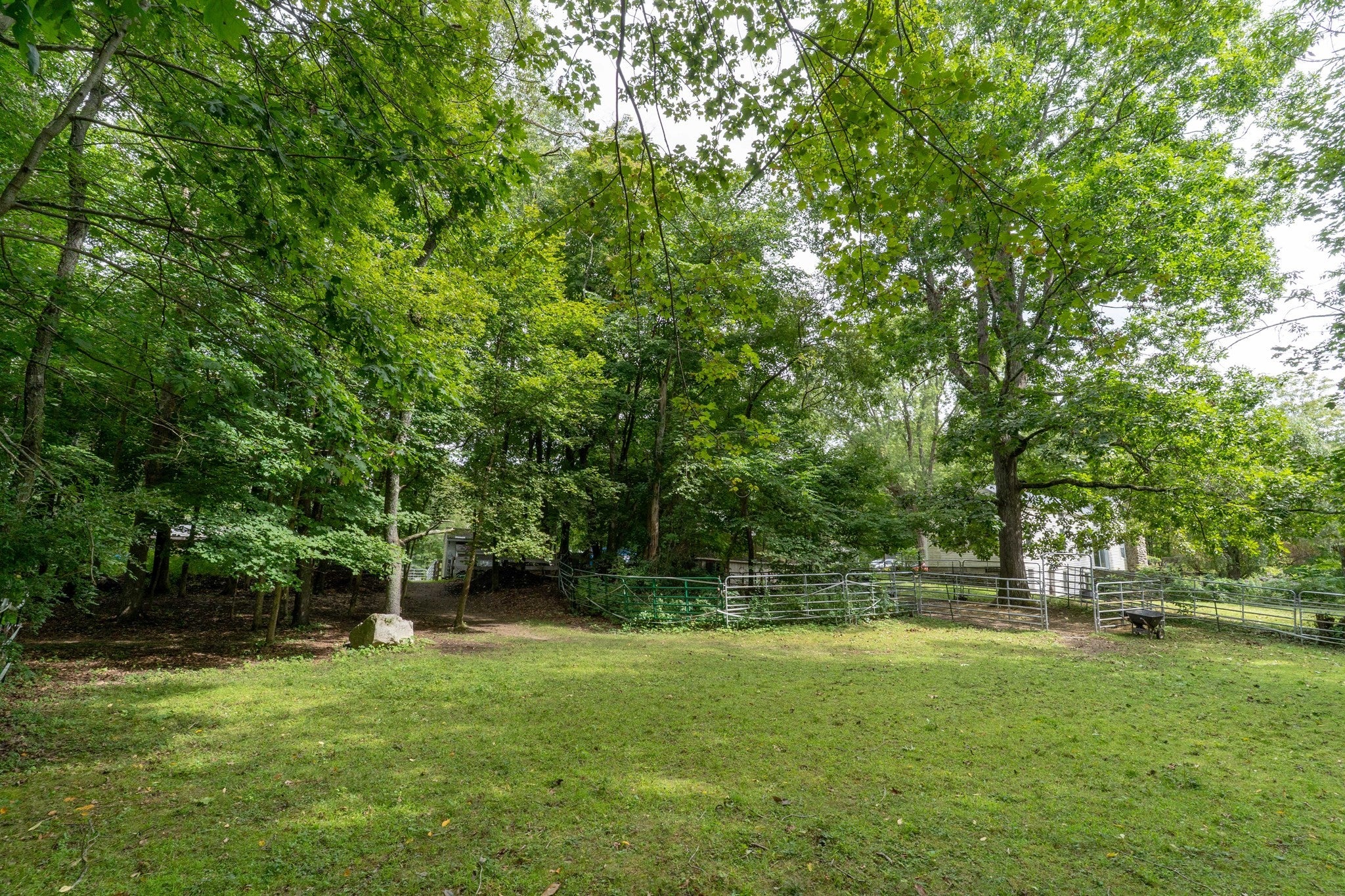 7 Huguenot Rd, Oxford, MA Photo #14