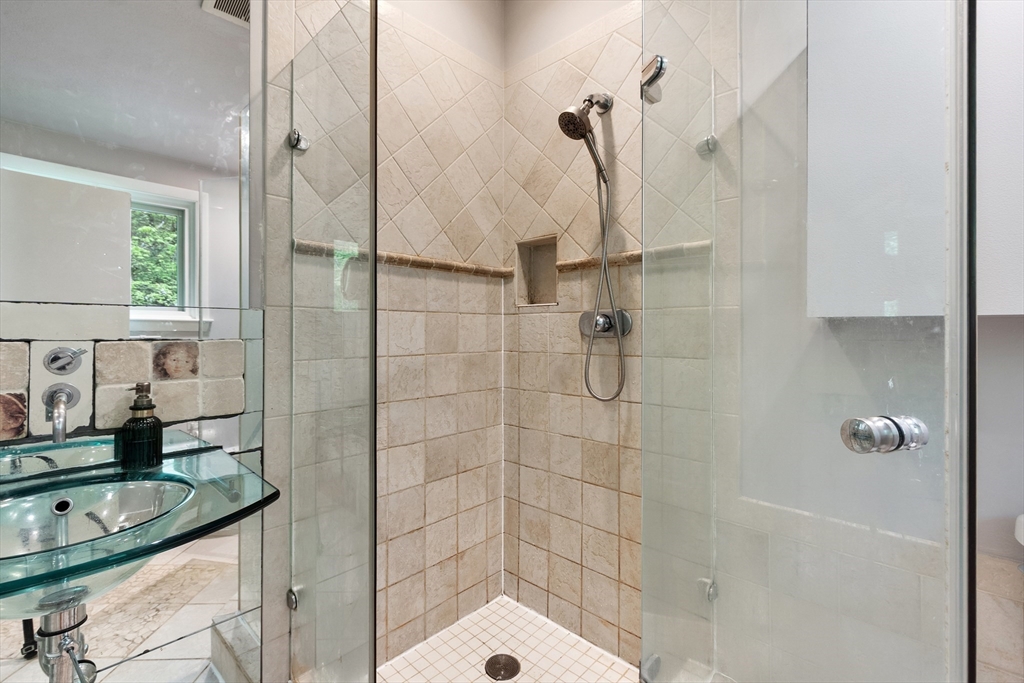 86 Framingham Road, Southborough, MA Photo #21