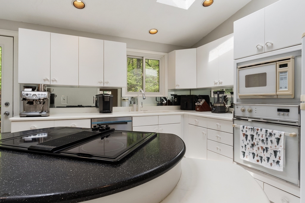 86 Framingham Road, Southborough, MA Photo #9