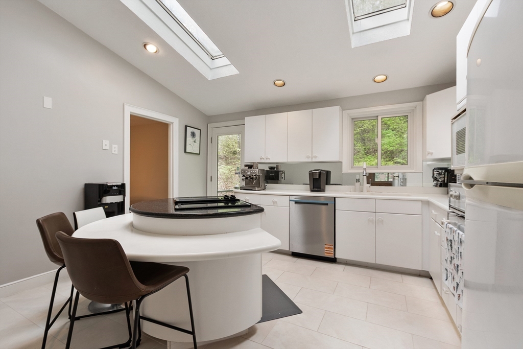 86 Framingham Road, Southborough, MA Photo #12