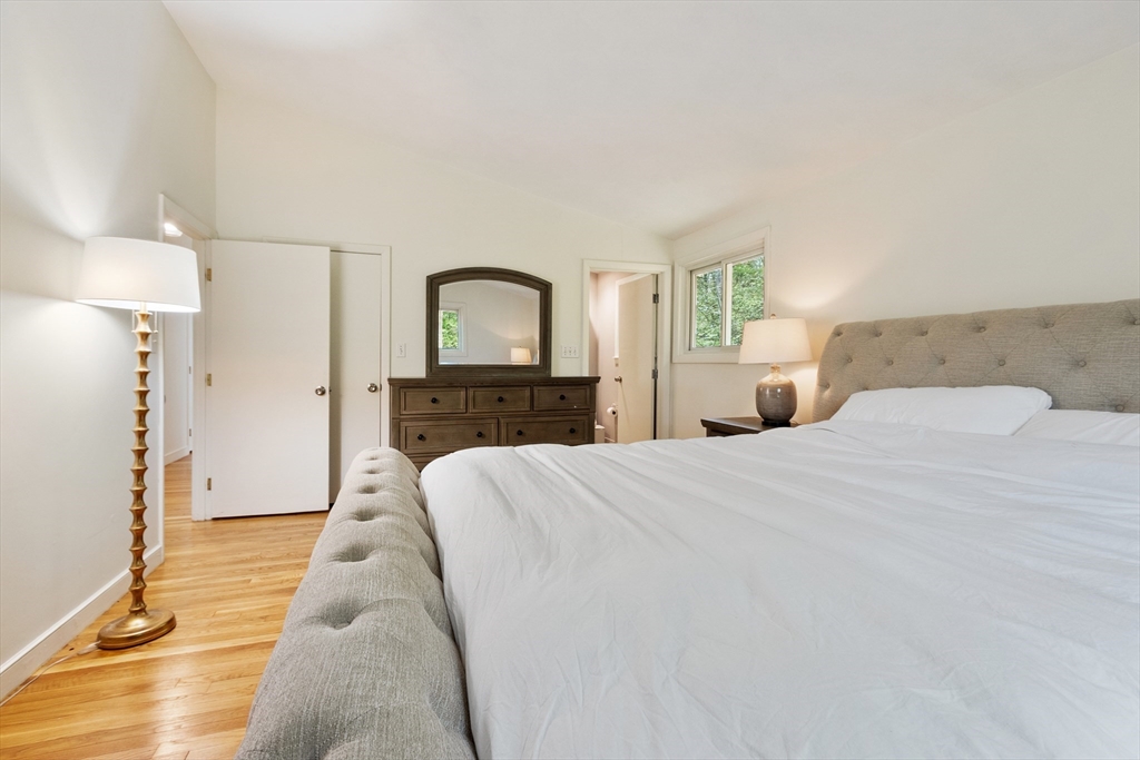 86 Framingham Road, Southborough, MA Photo #18