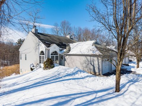 178 Brookfield Ln 178 Agawam MA 01001