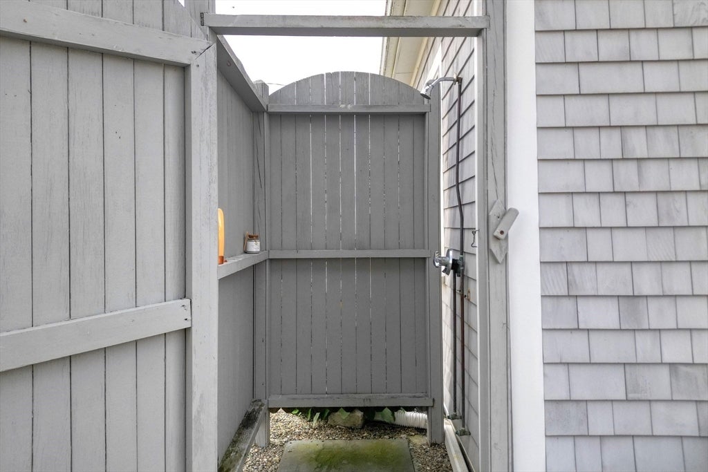 19 Priscilla Beach Rd, Plymouth, MA Photo #15