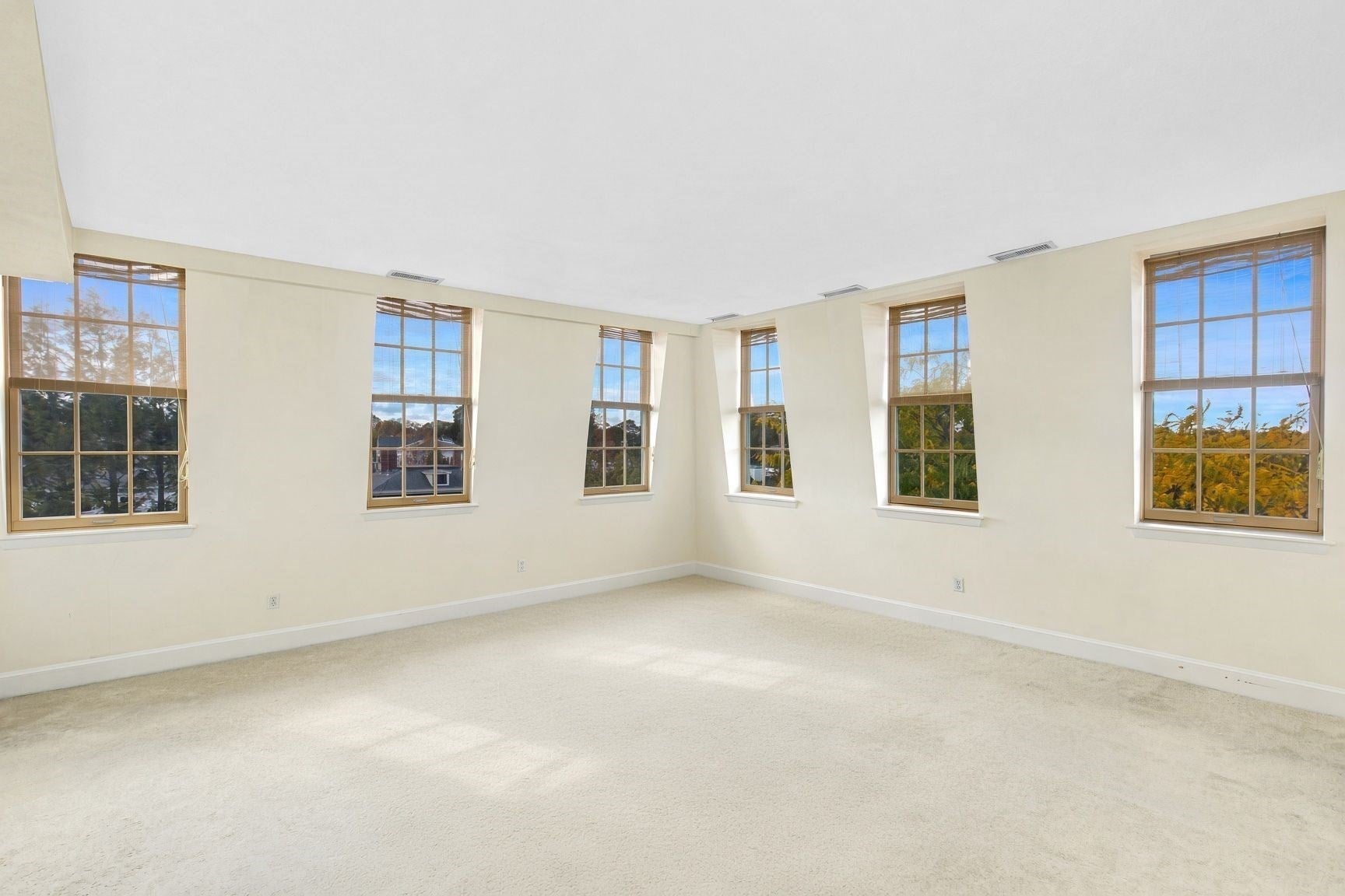 19-23 Pleasant St #508, Newburyport, MA Photo #11