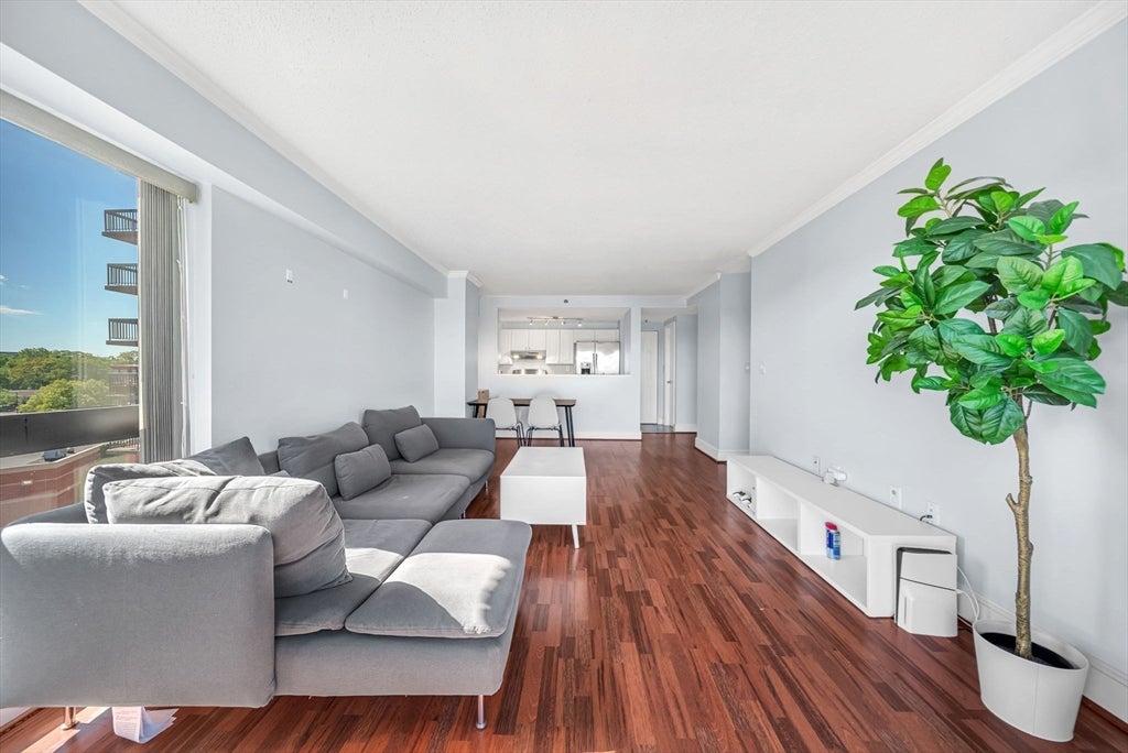 15 N Beacon Street 515