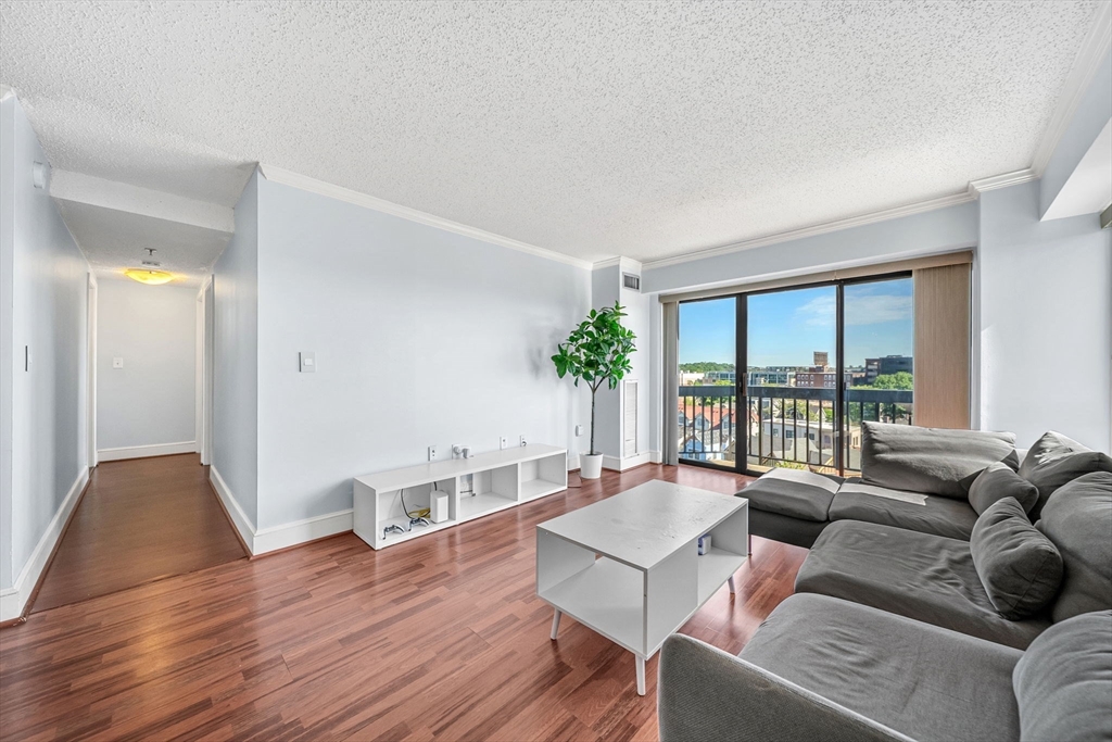 15 N Beacon Street 515