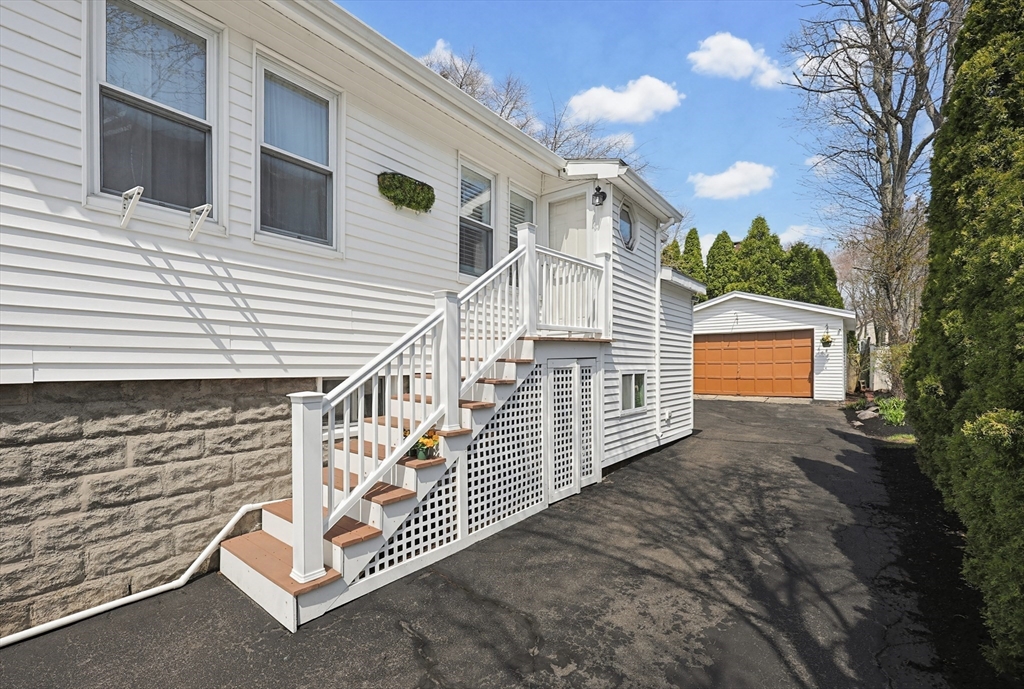 16 Coolidge Ave