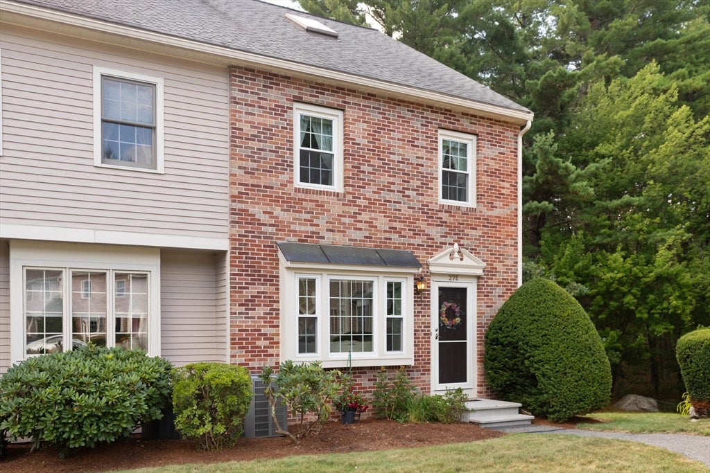 Click for 27 E Brookfield Drive #E, Groton, MA slideshow