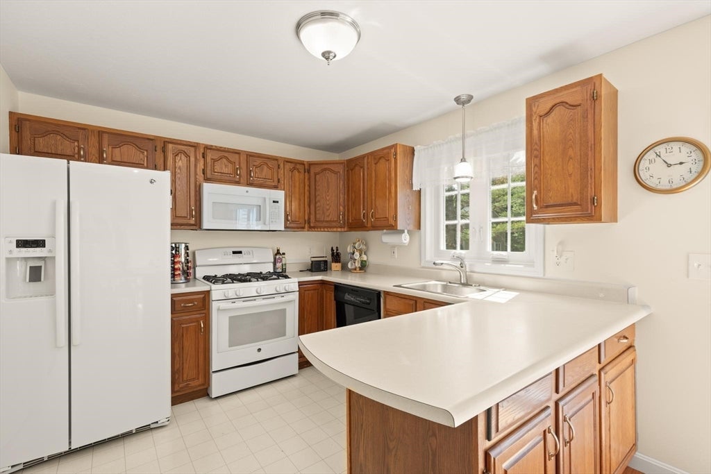 27 E Brookfield Drive #E, Groton, MA, 27 E Brookfield Drive #E, Groton, MA Photo #11