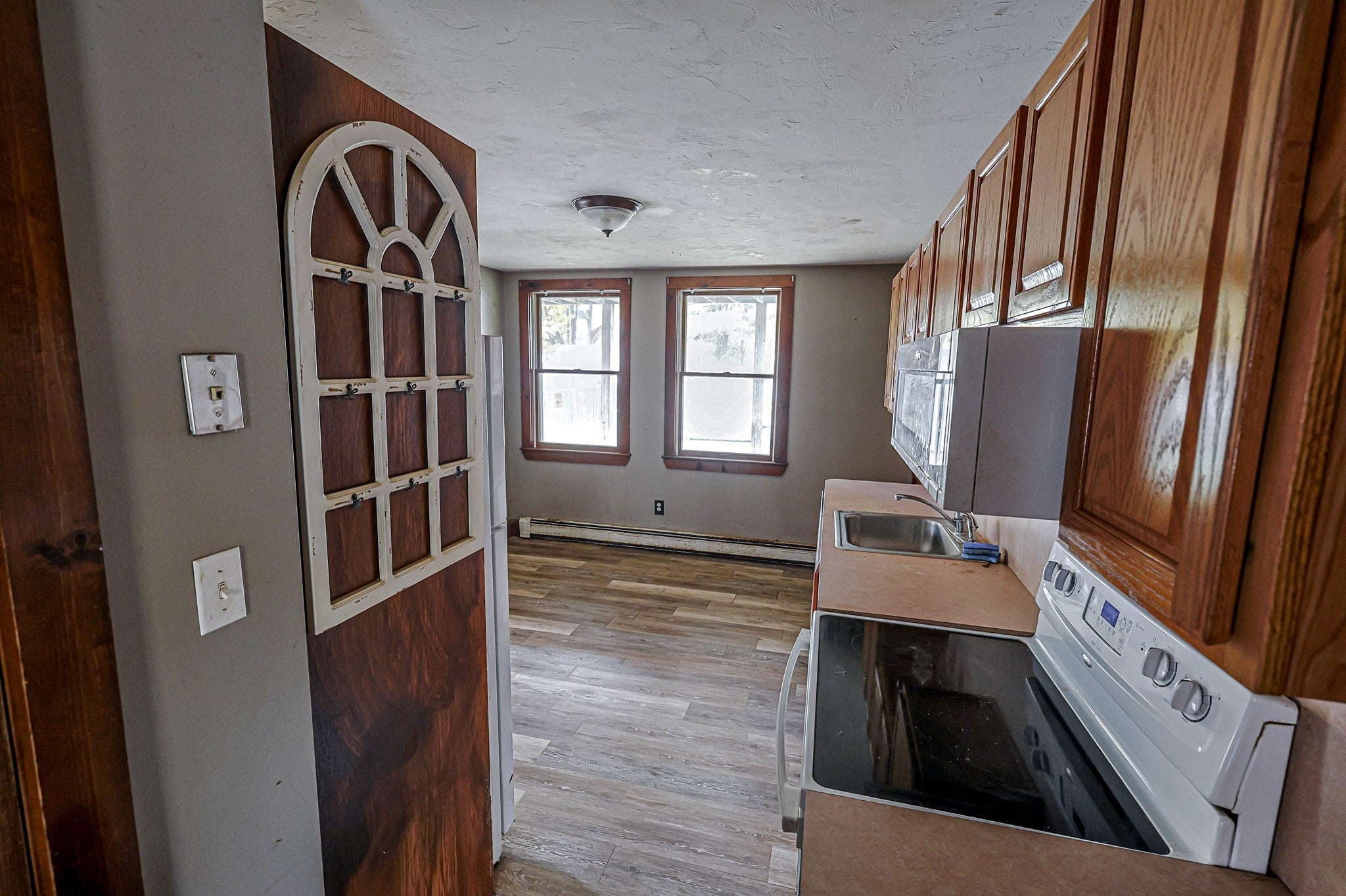 208 Railroad ST, Abington, MA, 208 Railroad ST, Abington, MA Photo #10