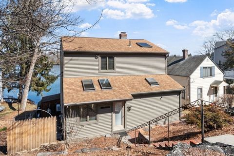 469 Lake Ave Worcester MA 01604