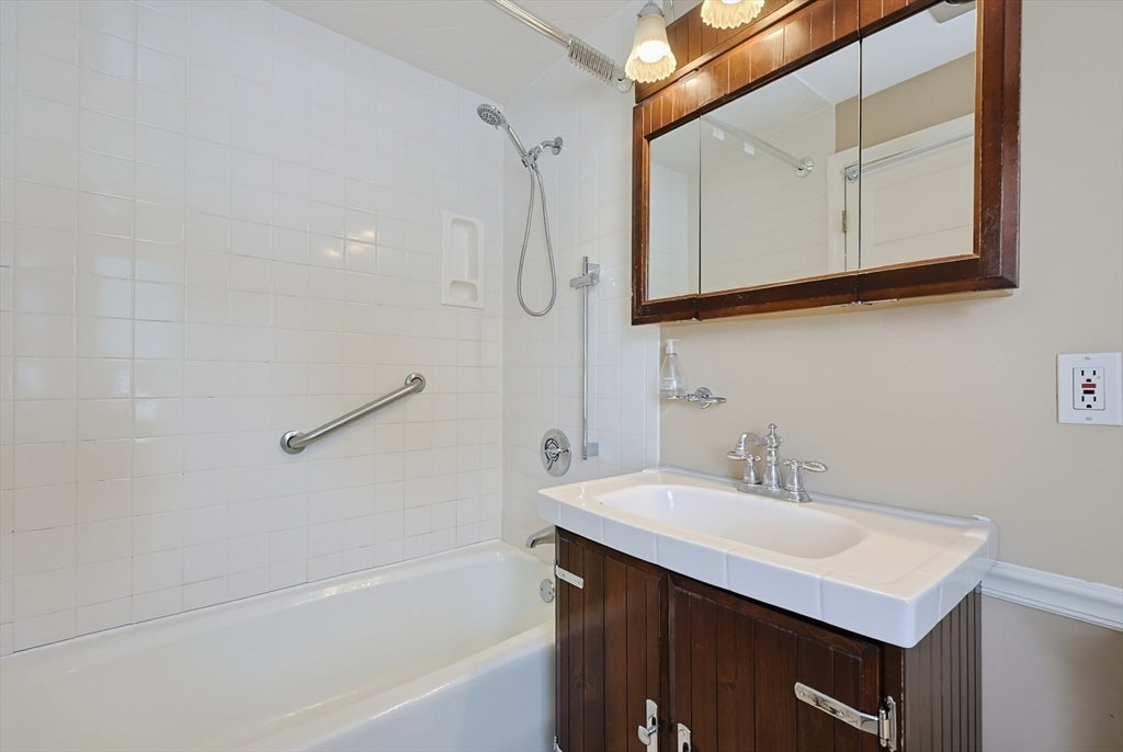 404 Park St, Stoughton, MA, 404 Park St, Stoughton, MA Photo #23