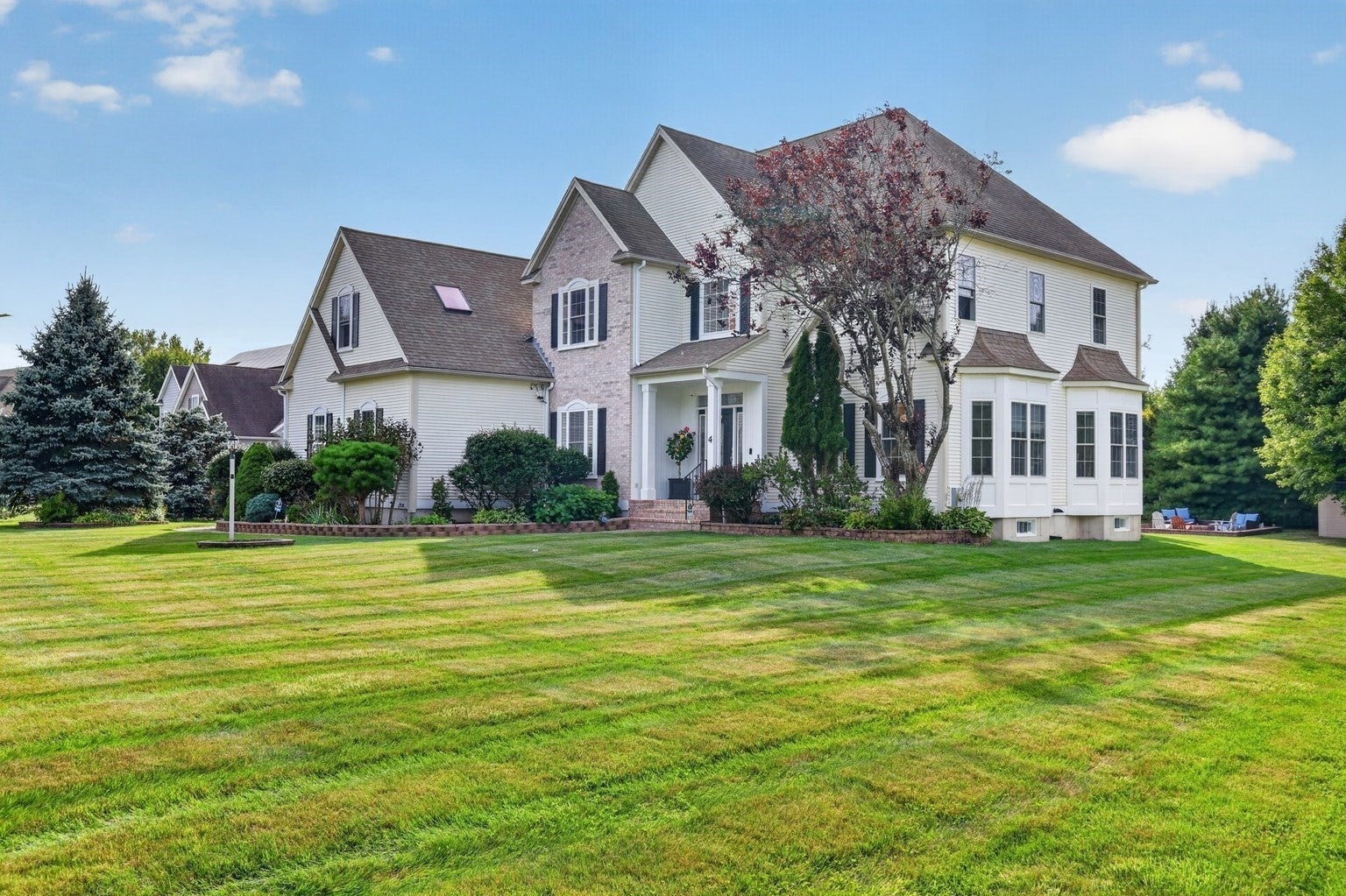 Photo of 4 Iarussi Way, Medway, MA