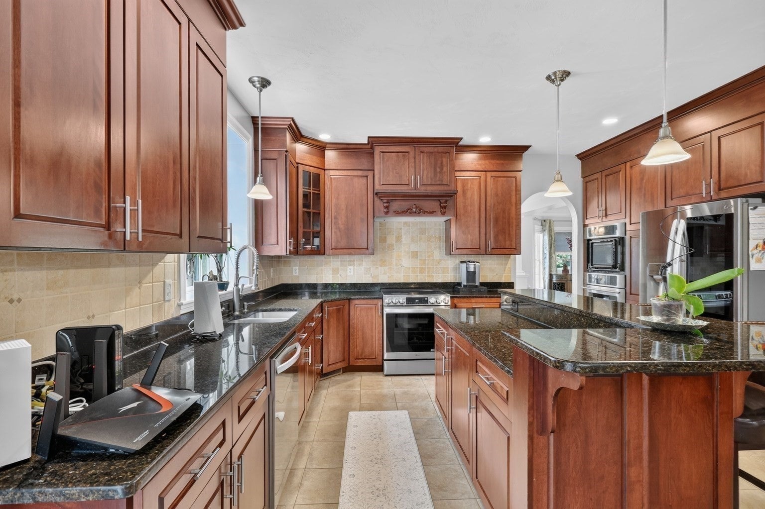 4 Iarussi Way, Medway, MA, 4 Iarussi Way, Medway, MA Photo #15