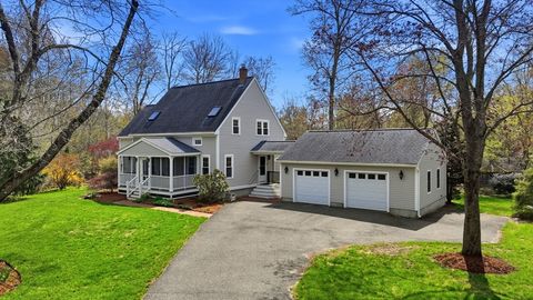 Photo of 6 Pheasant Lane, South Hadley, MA 01075 (MLS # 73505147)