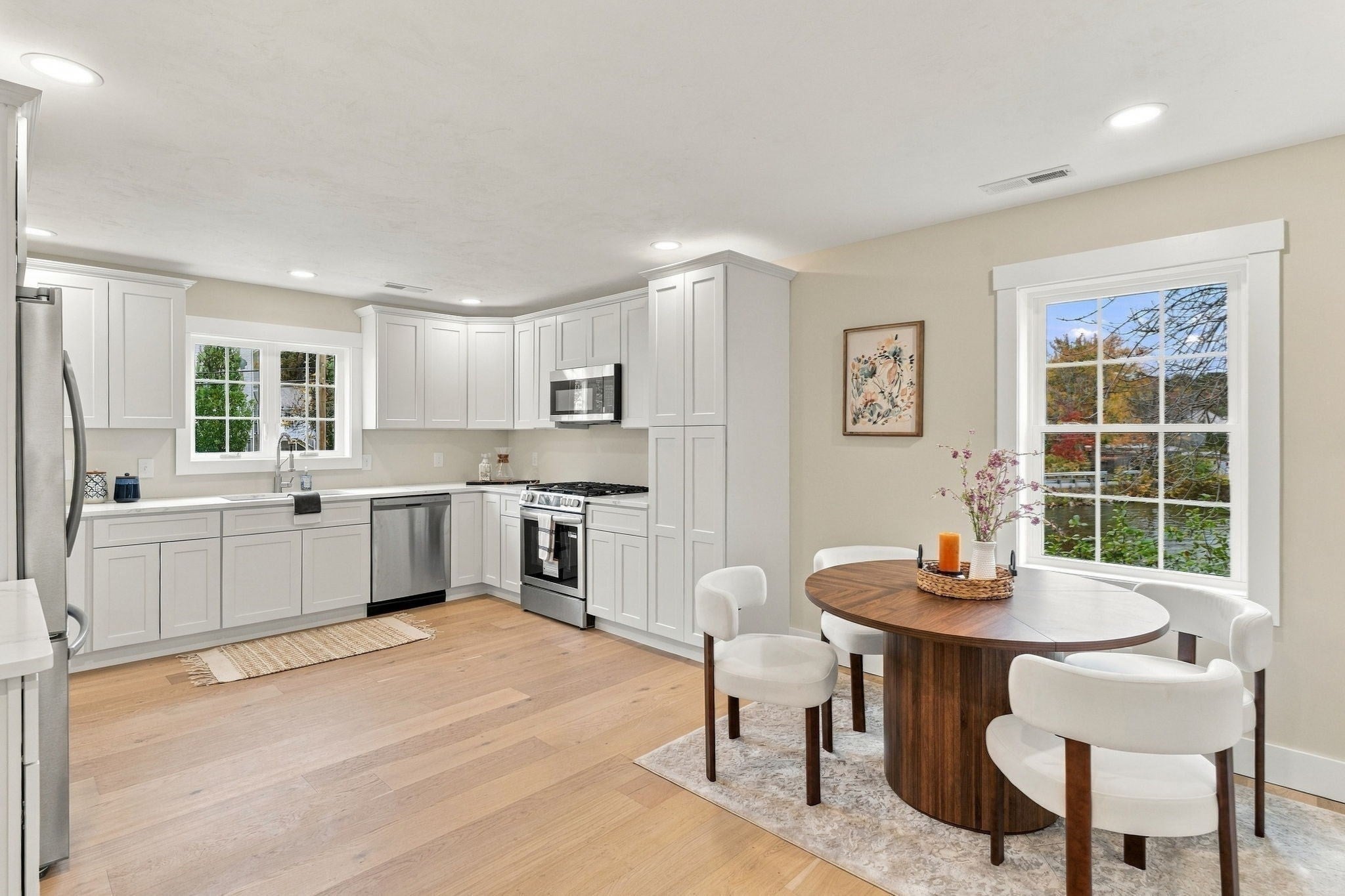 46 Hastings Ave