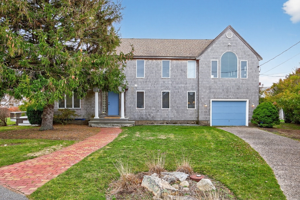 15 Hedge Lane