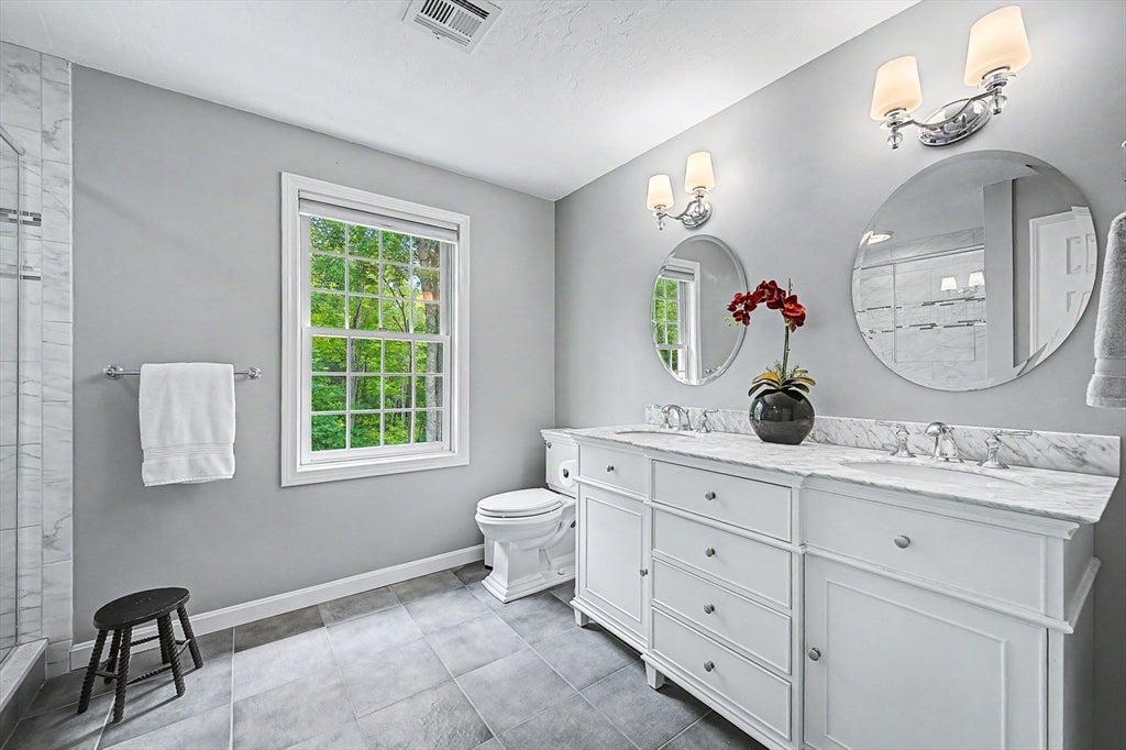 8 Erika Dr, Hopkinton, MA Photo #23