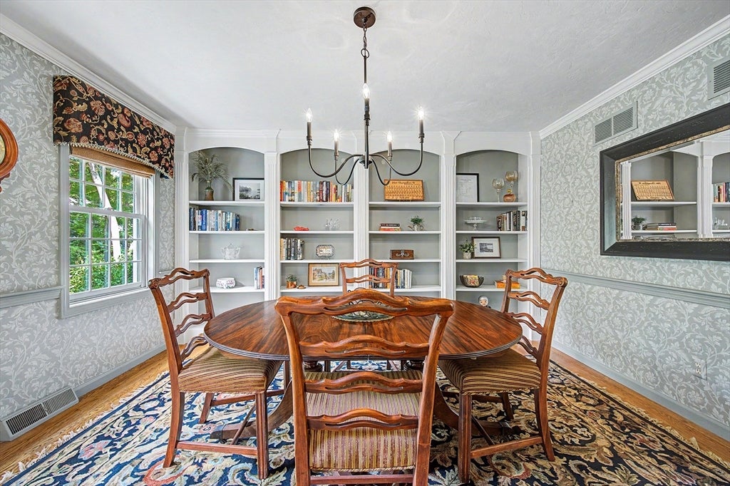 8 Erika Dr, Hopkinton, MA Photo #13