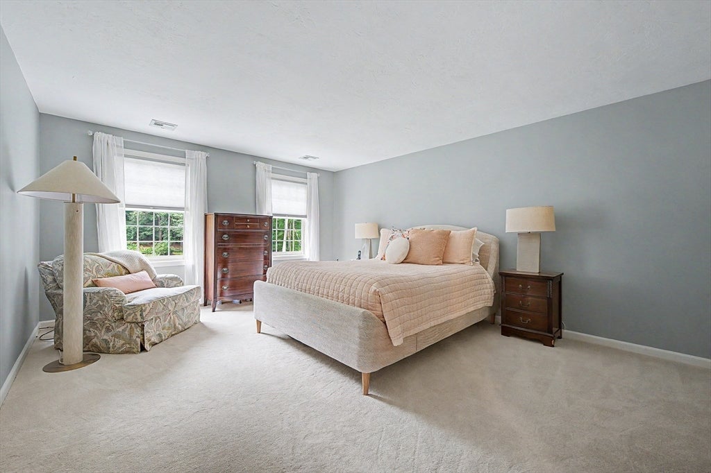 8 Erika Dr, Hopkinton, MA Photo #19