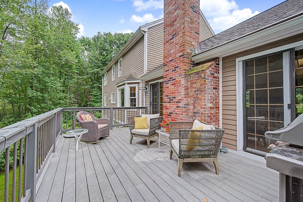 8 Erika Dr, Hopkinton, MA Photo #36