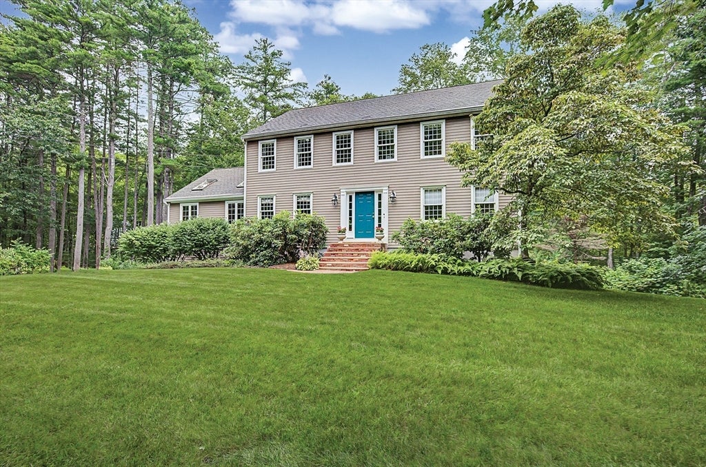 8 Erika Dr, Hopkinton, MA Photo #38