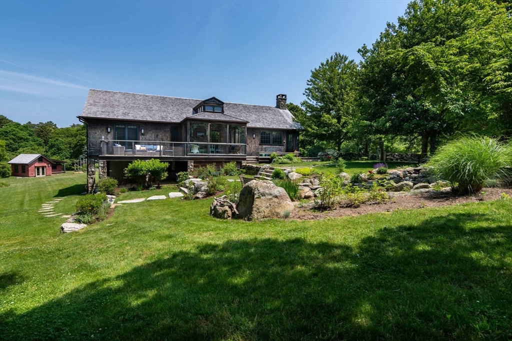 15 Old Farm Rd