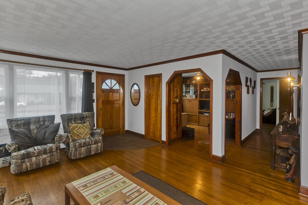 123 Holyoke St