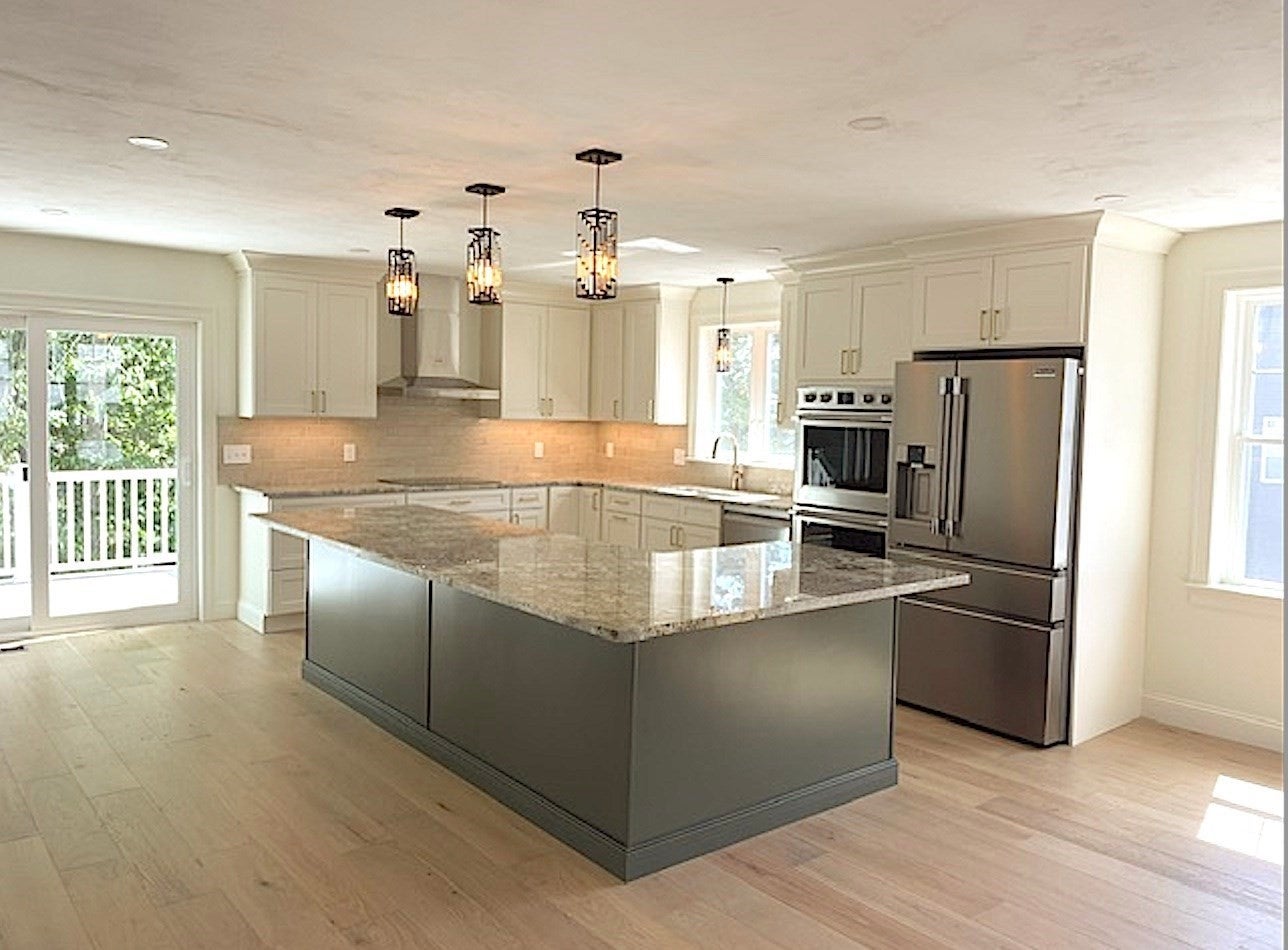 36 Colonial Rd.