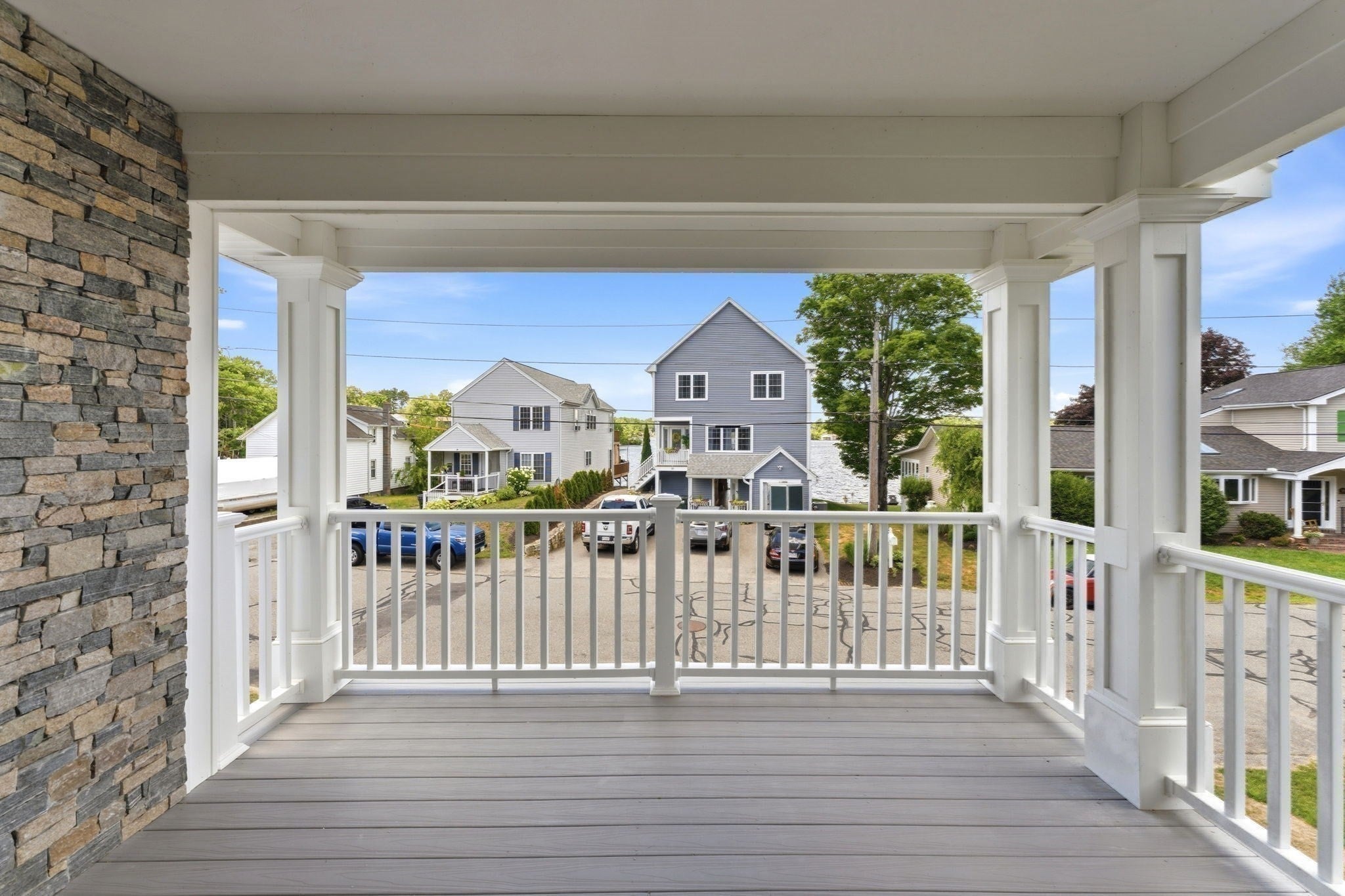 36 Colonial Rd.