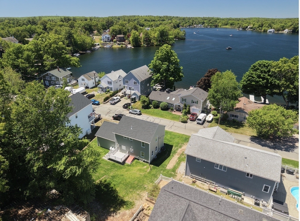 36 Colonial Rd.