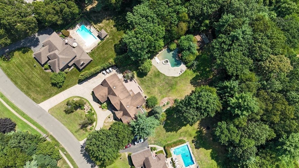 120 Woodcliff Dr