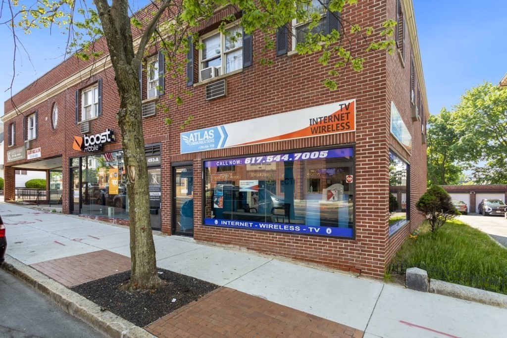 493 Broadway