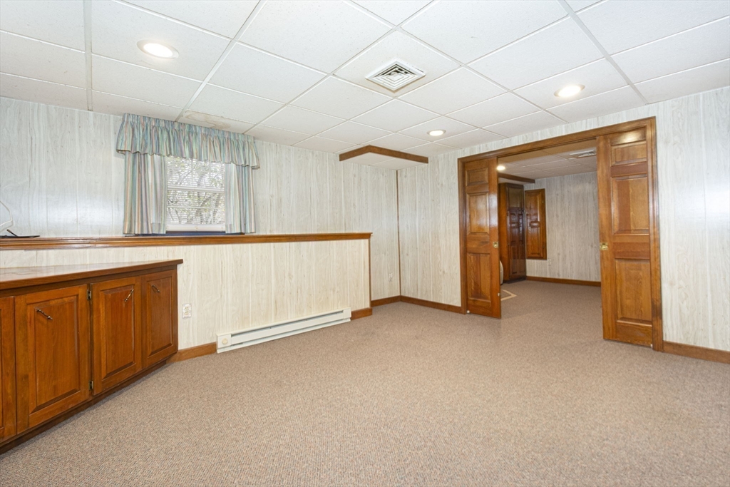 Shrewsbury, Massachusetts 01545, United States, 2 Bedrooms Bedrooms, ,2 BathroomsBathrooms,Residential,Contingent,90861