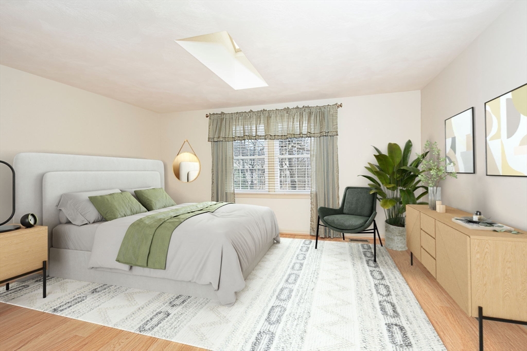 Shrewsbury, Massachusetts 01545, United States, 2 Bedrooms Bedrooms, ,2 BathroomsBathrooms,Residential,Contingent,90861