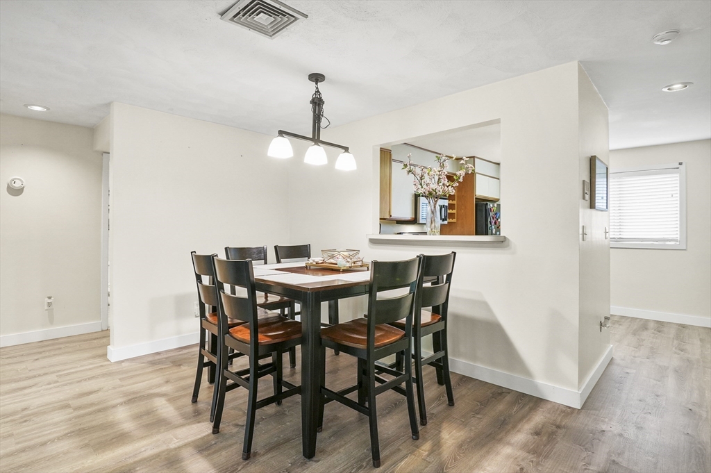 330 Sunderland Road 2